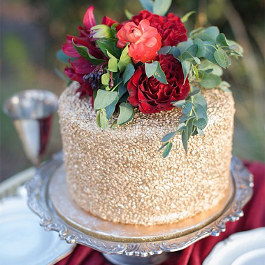 Торт с красными Пионами купить - прокопьевск.сладкоежкин.рф